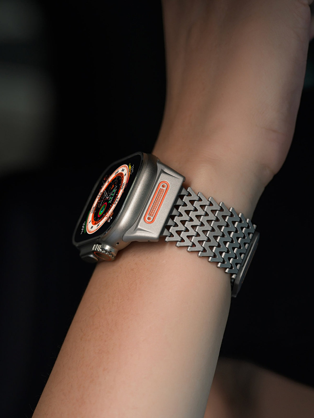 W-link scale pattern stainless steel band on a smartwatch